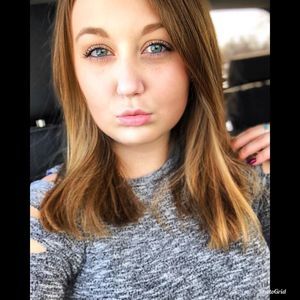 Meet your Posher, Angela